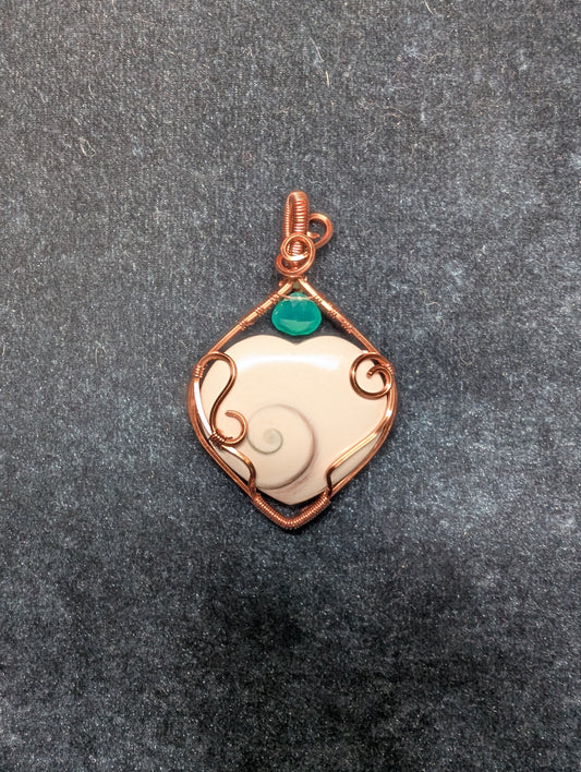 Eye of Shiva and Green Onyx Wire Wrapped Pendant